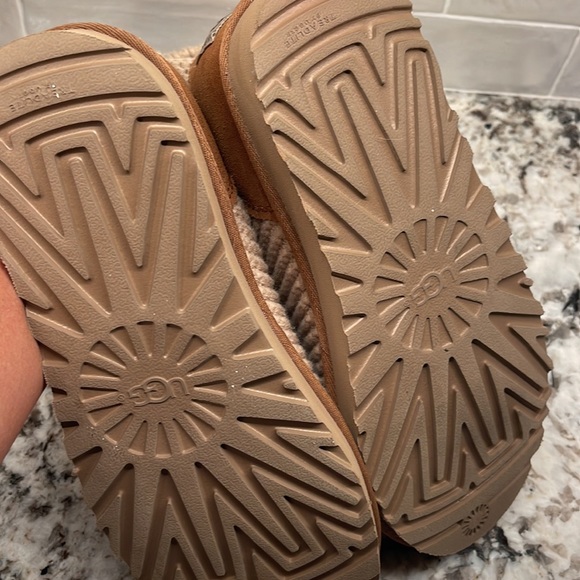 UGG Purl Cardy Knit Boot - Picture 11 of 11